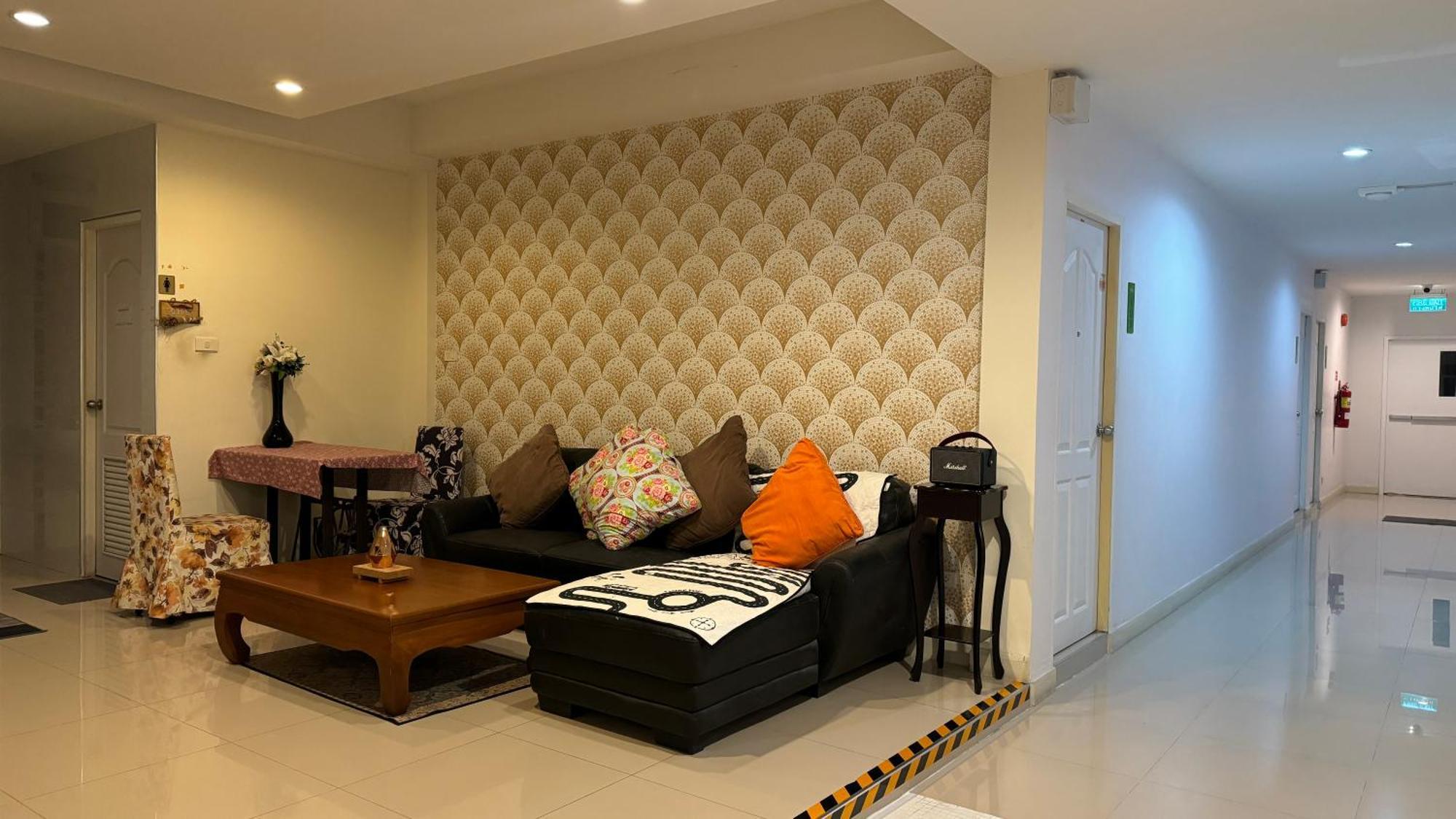 Privacy Residence Лопбури Экстерьер фото