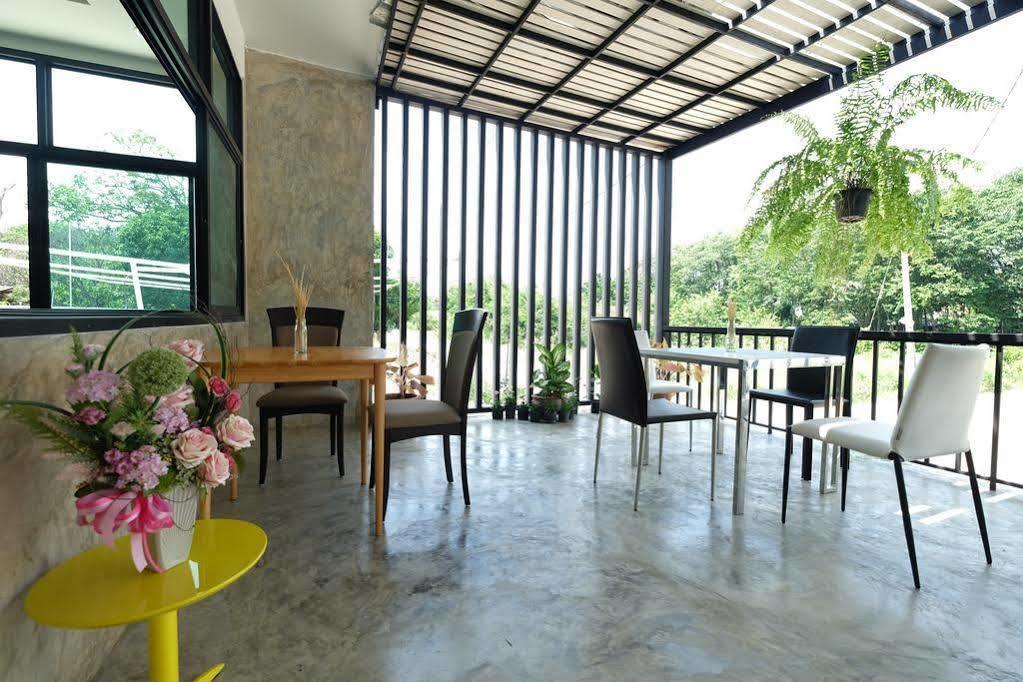 Privacy Residence Лопбури Экстерьер фото
