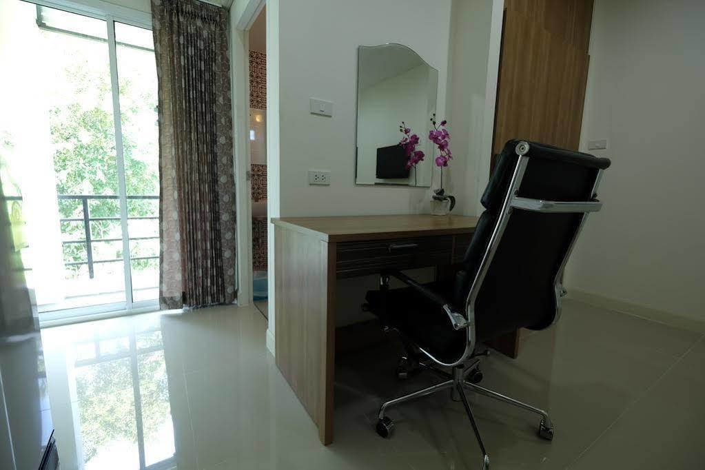 Privacy Residence Лопбури Экстерьер фото
