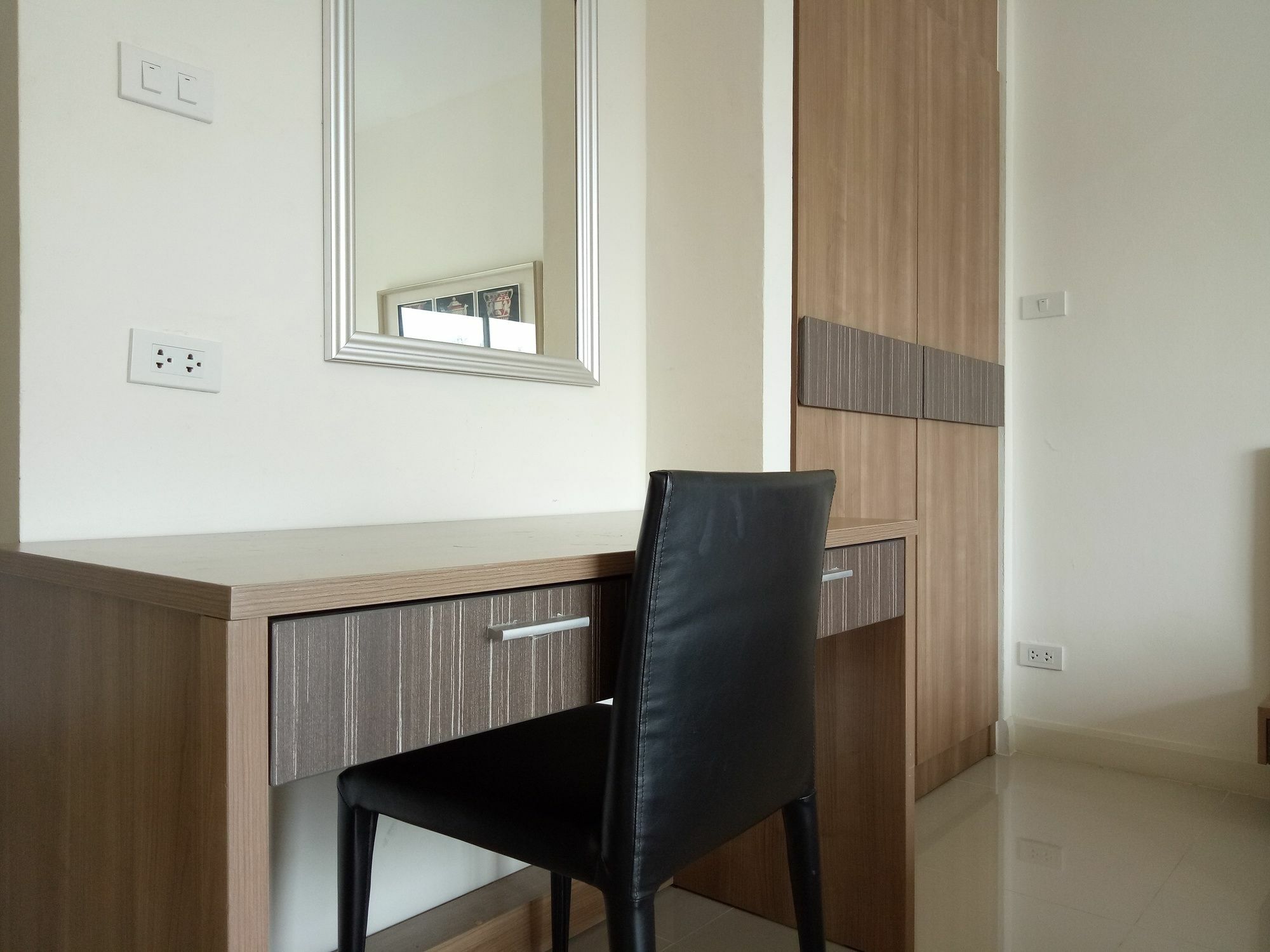 Privacy Residence Лопбури Экстерьер фото